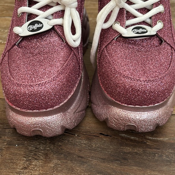 Buffalo LONDON Pink Sparkle Platforms -Never Worn - Picture 2 of 13